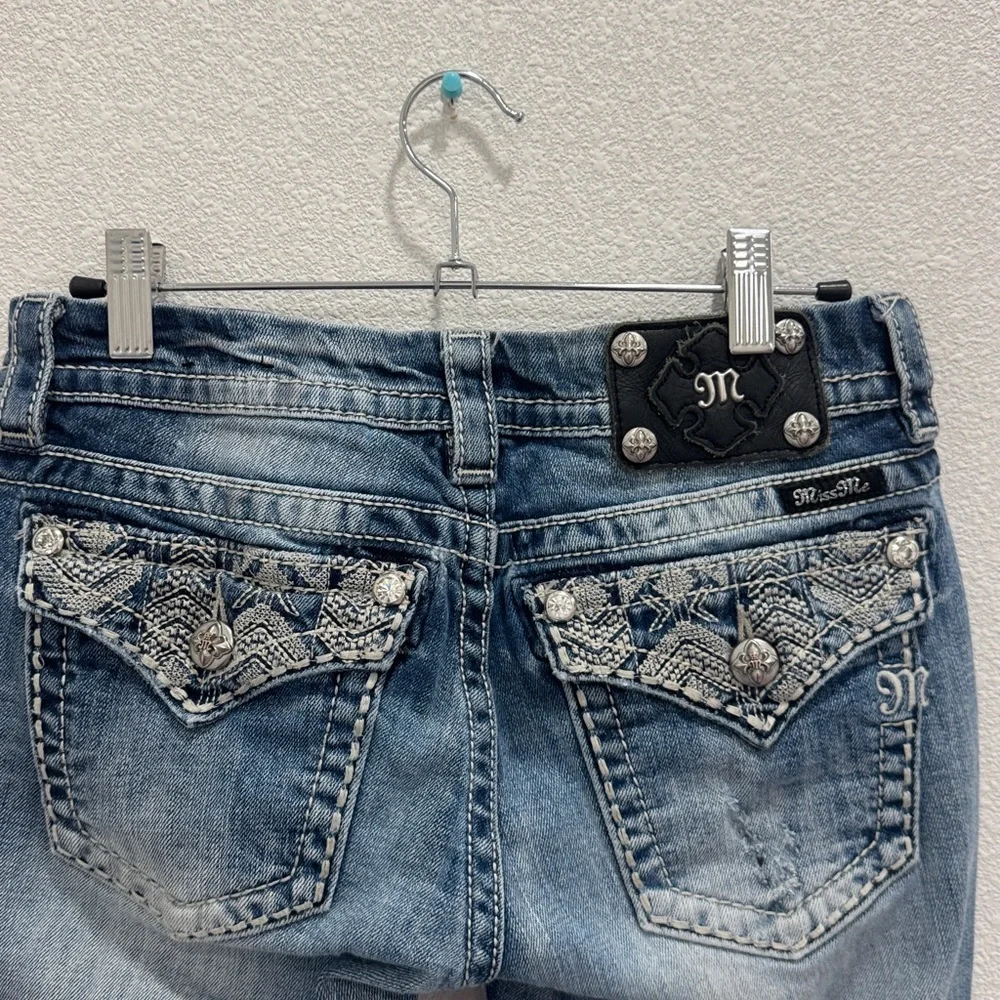 Miss Me Signature Rise Boot Cut Jeans size 27 Light distressed Jeans - Picture 7 of 12